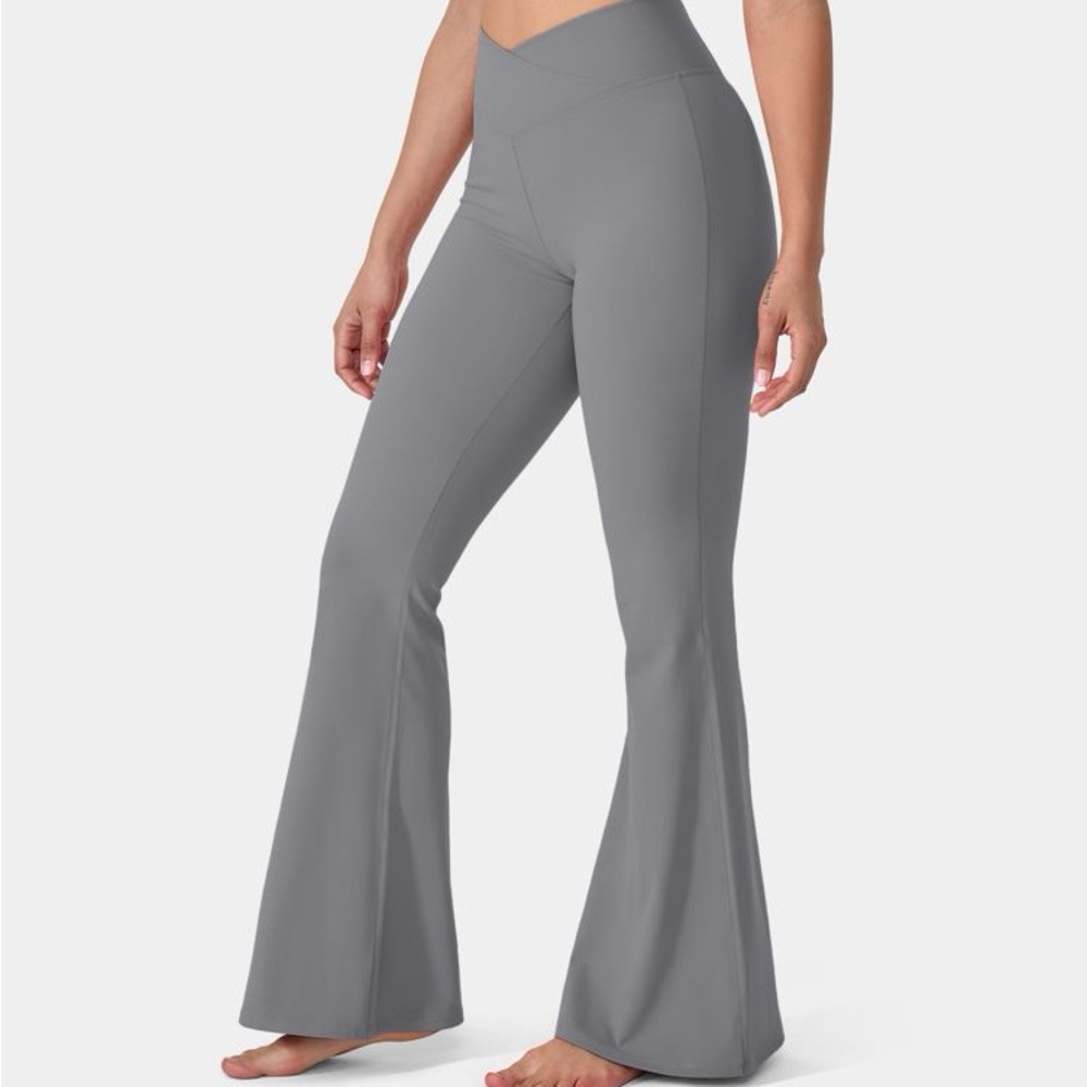 NWT HALARA Crossover High Waisted Back Pocket Super Flare Pants SIZE PS …